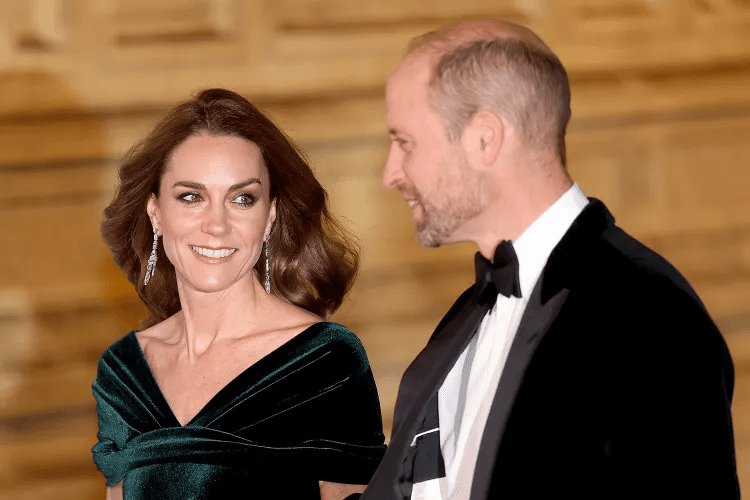 Kate Middleton Prince William romantic moment, Kate Middleton Royal Variety Performance 2025, Prince William kiss Kate Middleton car, Kate Middleton cancer remission update, Prince William Kate Middleton PDA red carpet, Kate Middleton velvet gown Royal Albert Hall, Prince William Kate Middleton rare PDA, Kate Middleton Prince William Royal Variety appearance, Kate Middleton Prince William marriage love story, Kate Middleton Prince William family life