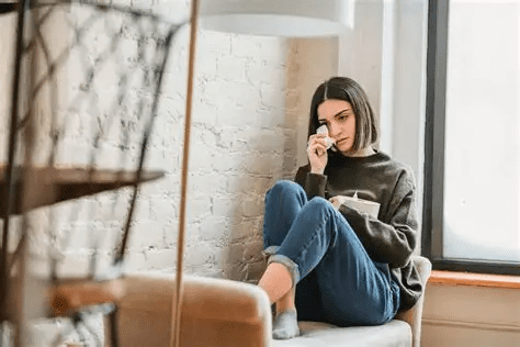 The Quiet Relationship Habit That Slowly Breaks Emotional Connection