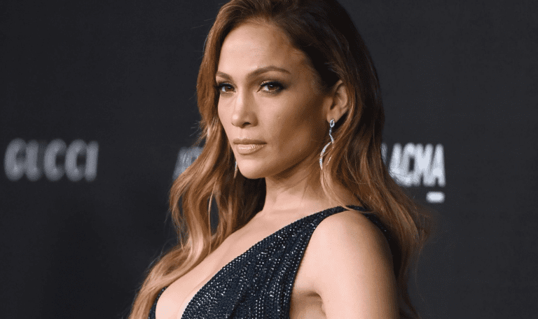 Jennifer Lopez braless leather jacket, Jennifer Lopez Beverly Hills shopping, Jennifer Lopez Las Vegas residency 2026, Jennifer Lopez Up All Night Live, Jennifer Lopez Ja Rule duet, Jennifer Lopez daring stage costumes, Jennifer Lopez Golden Globes pre‑party Ben Affleck, Jennifer Lopez Rob Zangardi Mariel Haenn stylists, Jennifer Lopez Victoria’s Secret lingerie look, Jennifer Lopez viral fashion moment