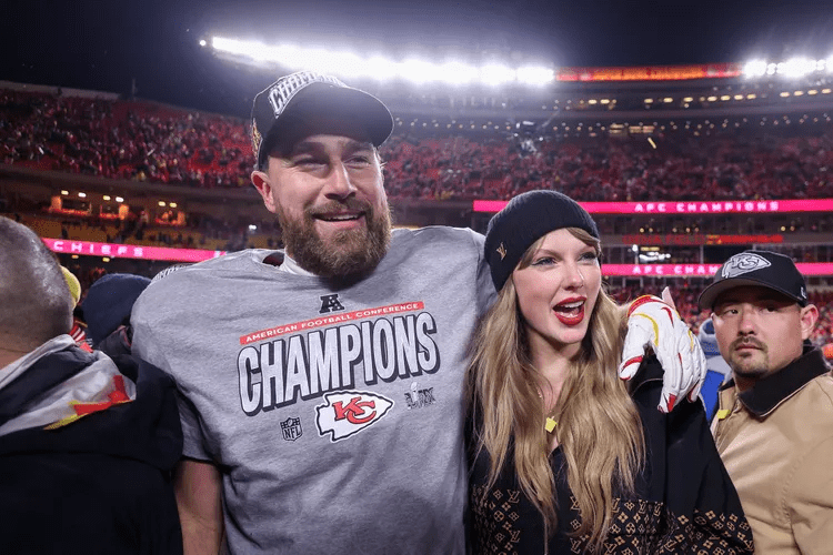Travis Kelce Taylor Swift Christmas gifts, Travis Kelce hints at best present, Taylor Swift brother Austin gift, Travis Kelce Taylor Swift engagement, Travis Kelce romantic ski trip, Travis Kelce $142,000 gifts, Taylor Swift winter getaway, Travis Kelce New Heights podcast, Taylor Swift Travis Kelce holiday 2025, Taylor Swift Travis Kelce luxury presents