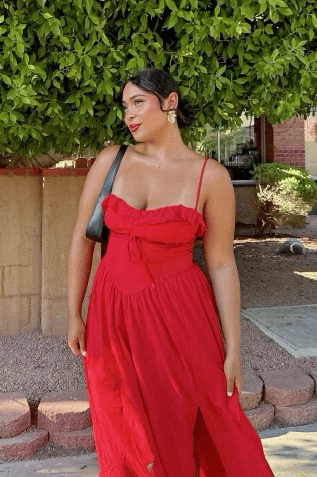 short curvy women outfits, petite plus size fashion, how to dress short chubby, style tips for petite curvy, flattering clothes for short women, fashion hacks for curvy petite, best dresses for short chubby women, petite plus size outfit ideas, look taller and slimmer outfits, curvy petite style guide