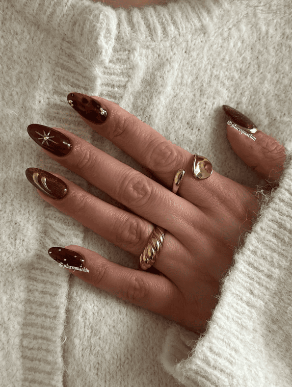 summer to fall nails, transition nail ideas, chic nail designs 2026, butter yellow nails, caramel glazed nails, milky white chrome nails, chocolate French tips, sage green nails, burgundy chrome nails, burnt orange nails